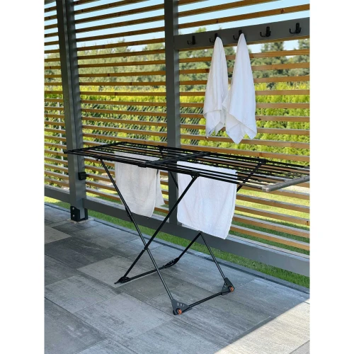 damento-suszarka-na-pranie-na-balkon-na-taras-czarna-teleskopowa.jpg